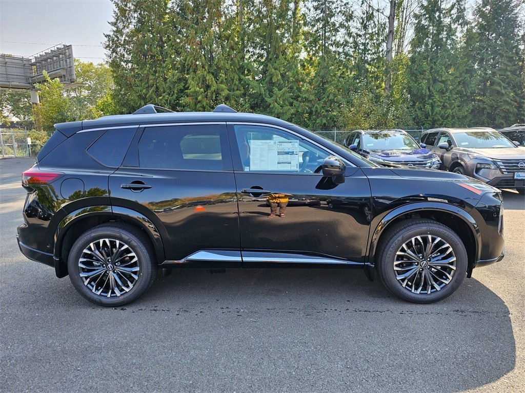 New 2026 Nissan Rogue Platinum image 4