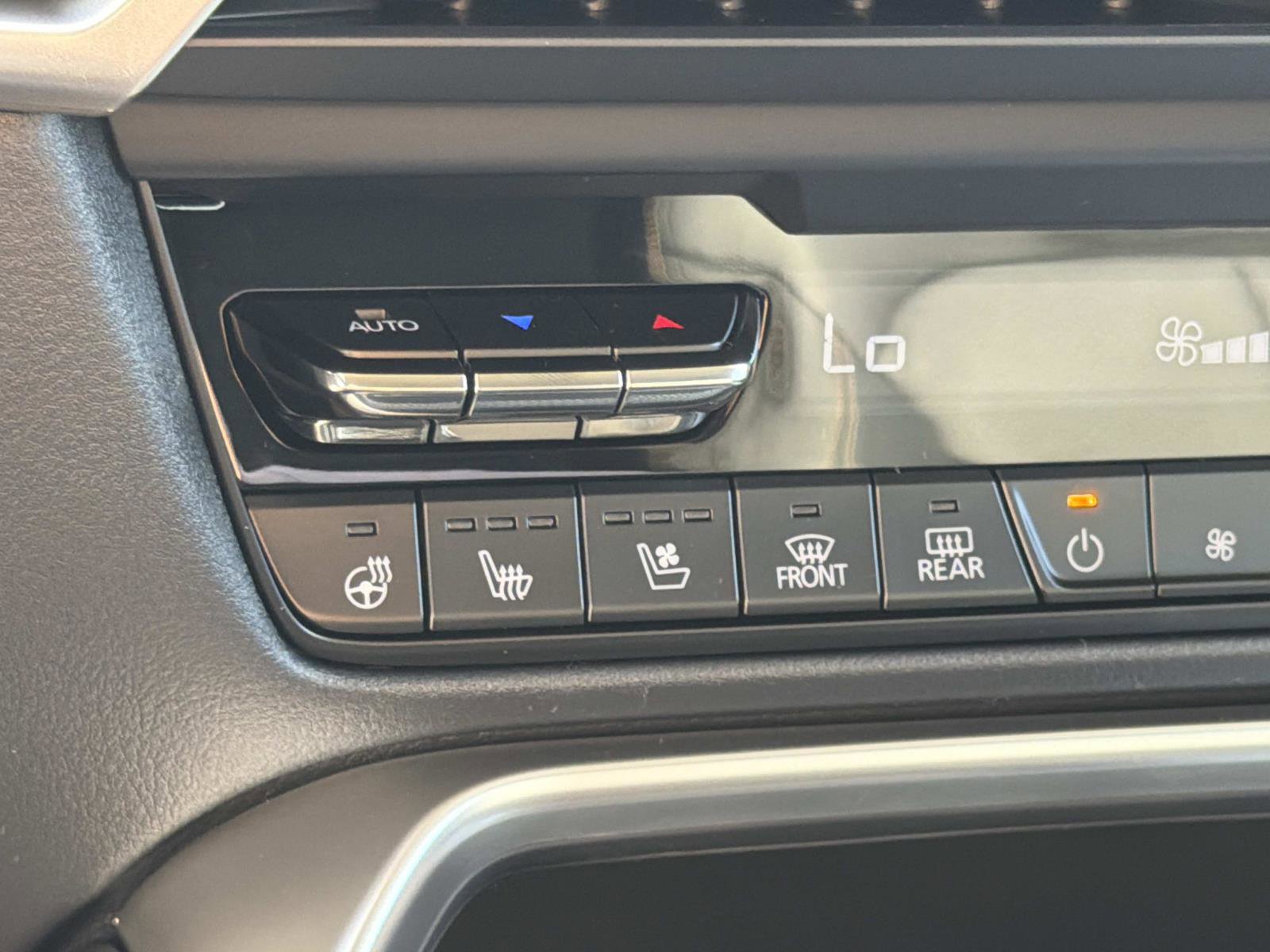 New 2026 MAZDA CX-90 Plug-In Hybrid w/Premium Sport AWD/4WD image 15