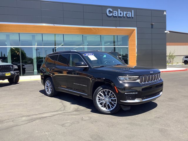 Used 2022 Jeep Grand Cherokee L Summit w/ Advanced Protech Group IV image 2