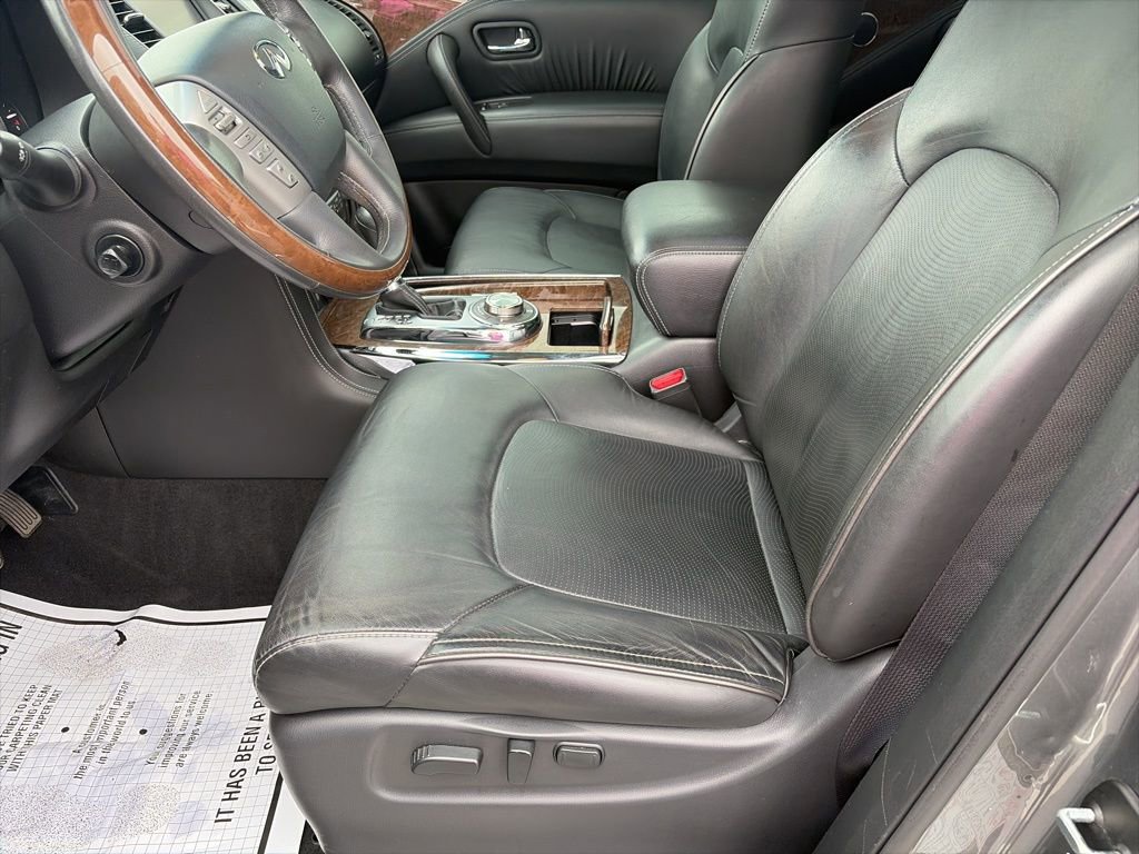 Used 2017 INFINITI QX80 4WD w/ Driver Assistance Package image 15