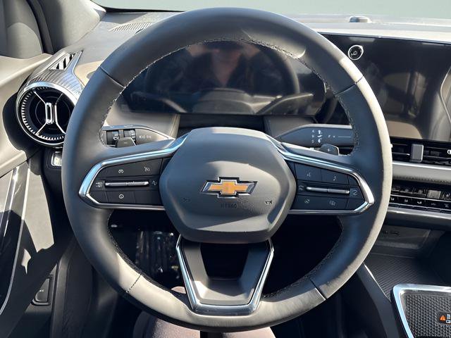 New 2026 Chevrolet Equinox LT w/ Convenience Package II AWD/4WD image 17