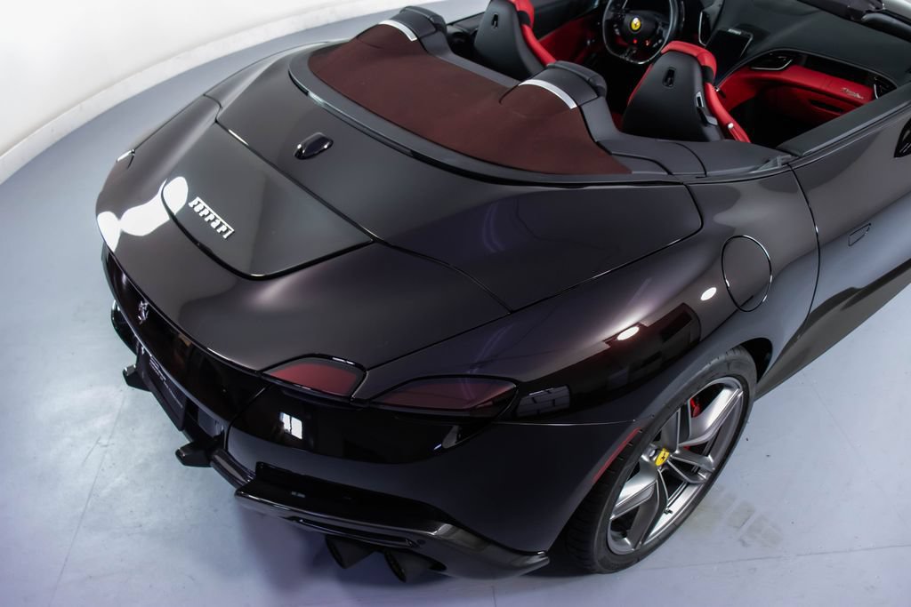 Certified 2024 Ferrari Roma Spider RWD image 20