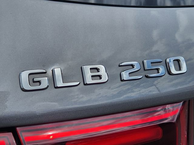 Certified 2024 Mercedes-Benz GLB 250 4MATIC image 16
