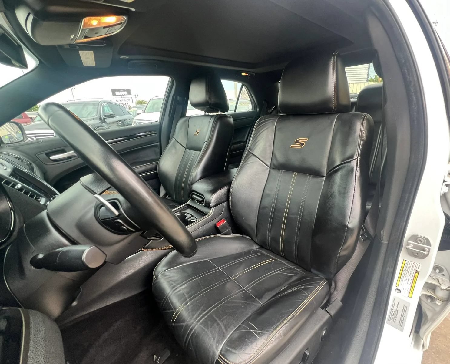 Used 2017 Chrysler 300 S w/ 300S Premium Group RWD image 20