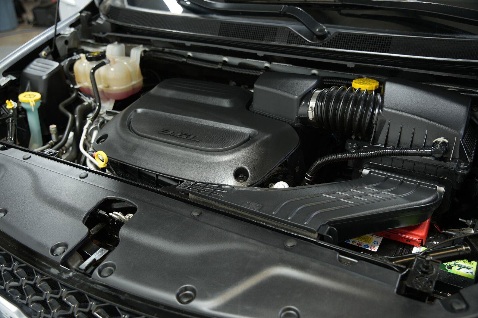 Used 2023 Chrysler Pacifica Touring-L FWD image 42