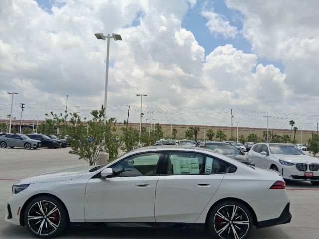 New 2026 BMW 530i w/ M Sport Package RWD image 3