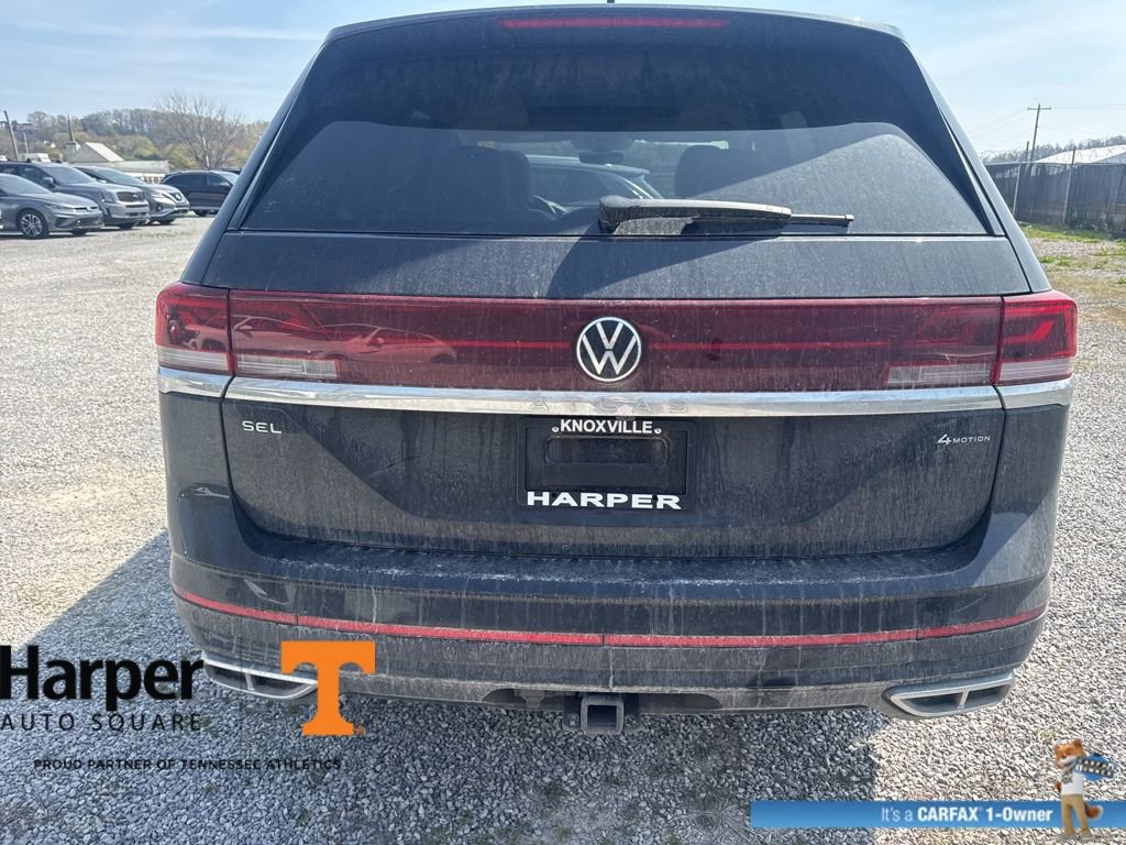 Used 2025 Volkswagen Atlas SEL Premium R-Line image 4