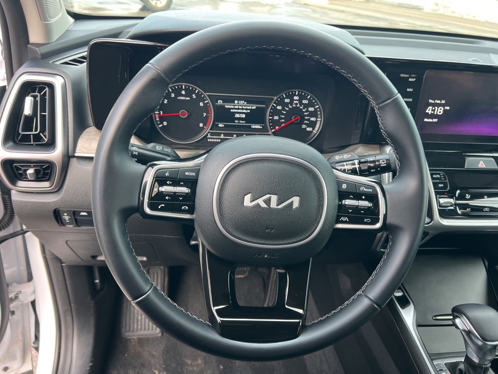 Certified 2023 Kia Sorento S image 12