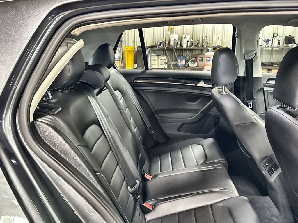Used 2017 Volkswagen Golf SEL FWD image 30