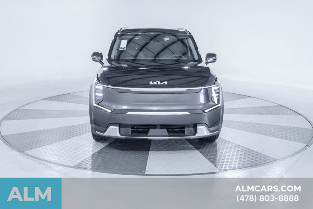 Used 2024 Kia EV9 Wind image 17