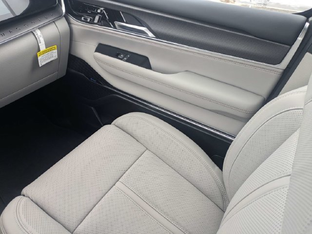 New 2026 Jeep Grand Wagoneer Summit w/ Rear Seat Video Group I AWD/4WD image 19