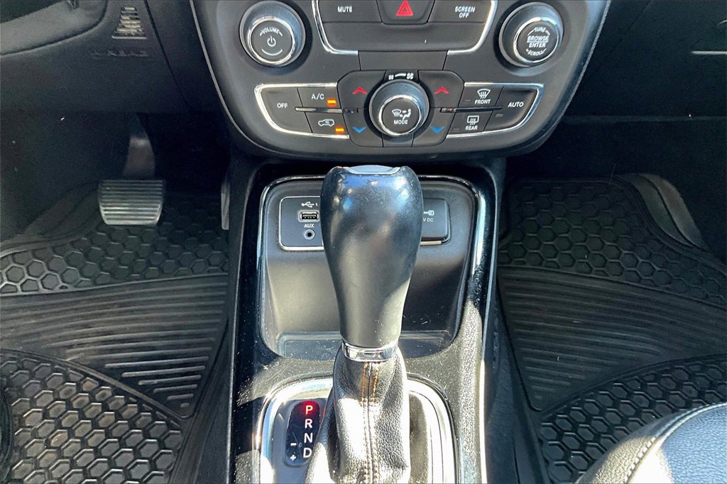 Used 2020 Jeep Compass Limited image 24