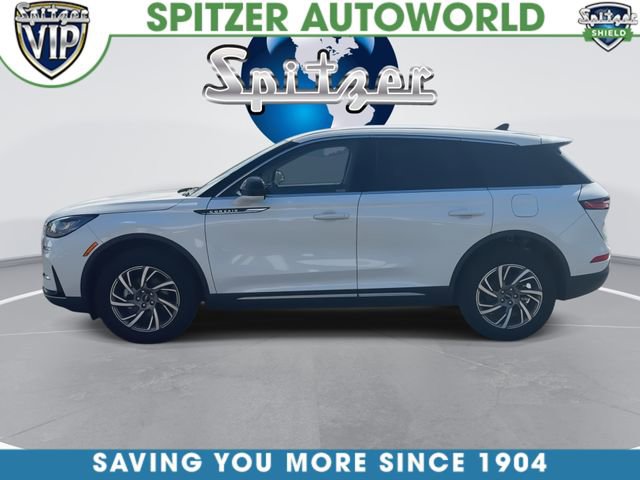 Used 2025 Lincoln Corsair Premiere image 6