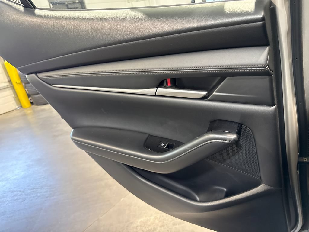 Certified 2025 MAZDA MAZDA3 s Sport FWD image 10
