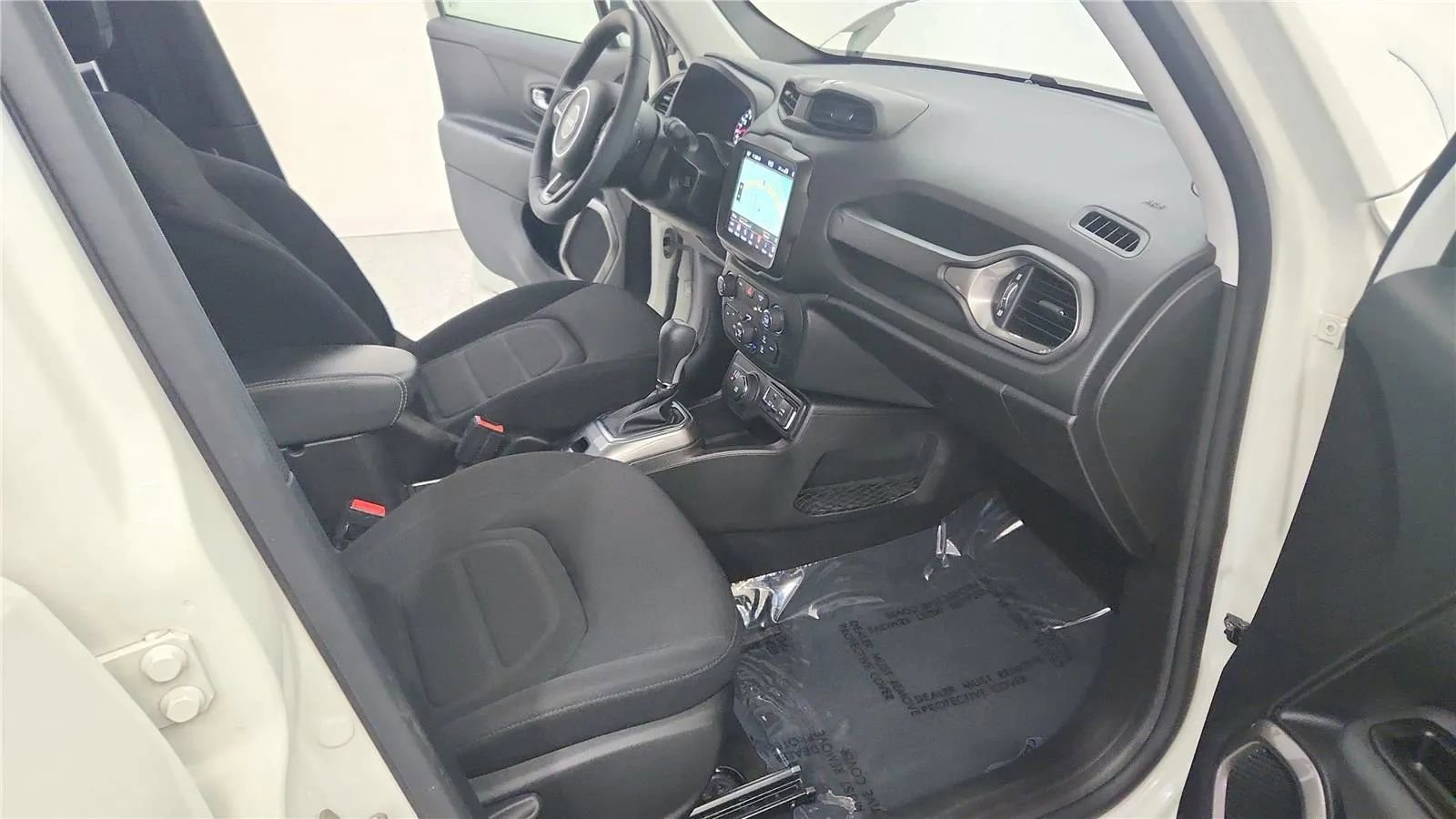 Used 2022 Jeep Renegade Latitude w/ Convenience Group image 33