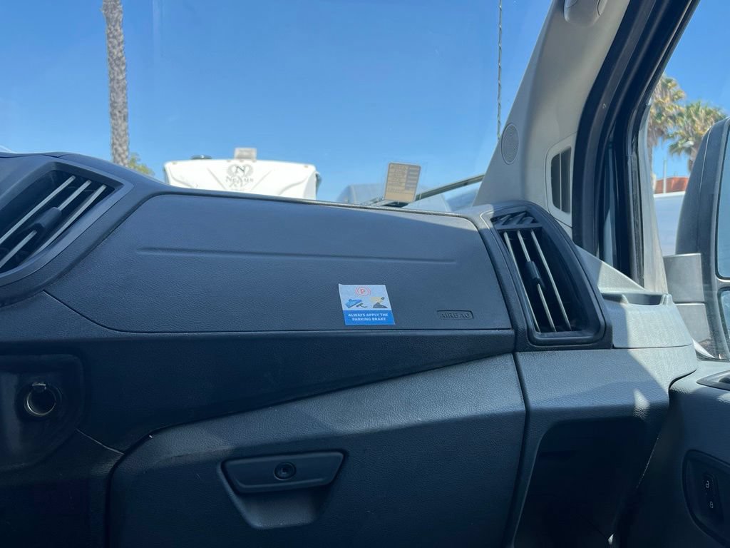 Used 2019 Ford Transit 250 148 High Roof Extended RWD image 18