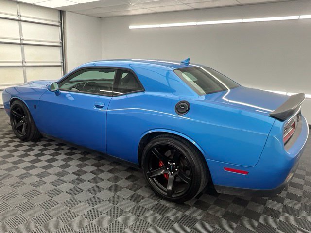 Used 2016 Dodge Challenger SRT Hellcat RWD image 24