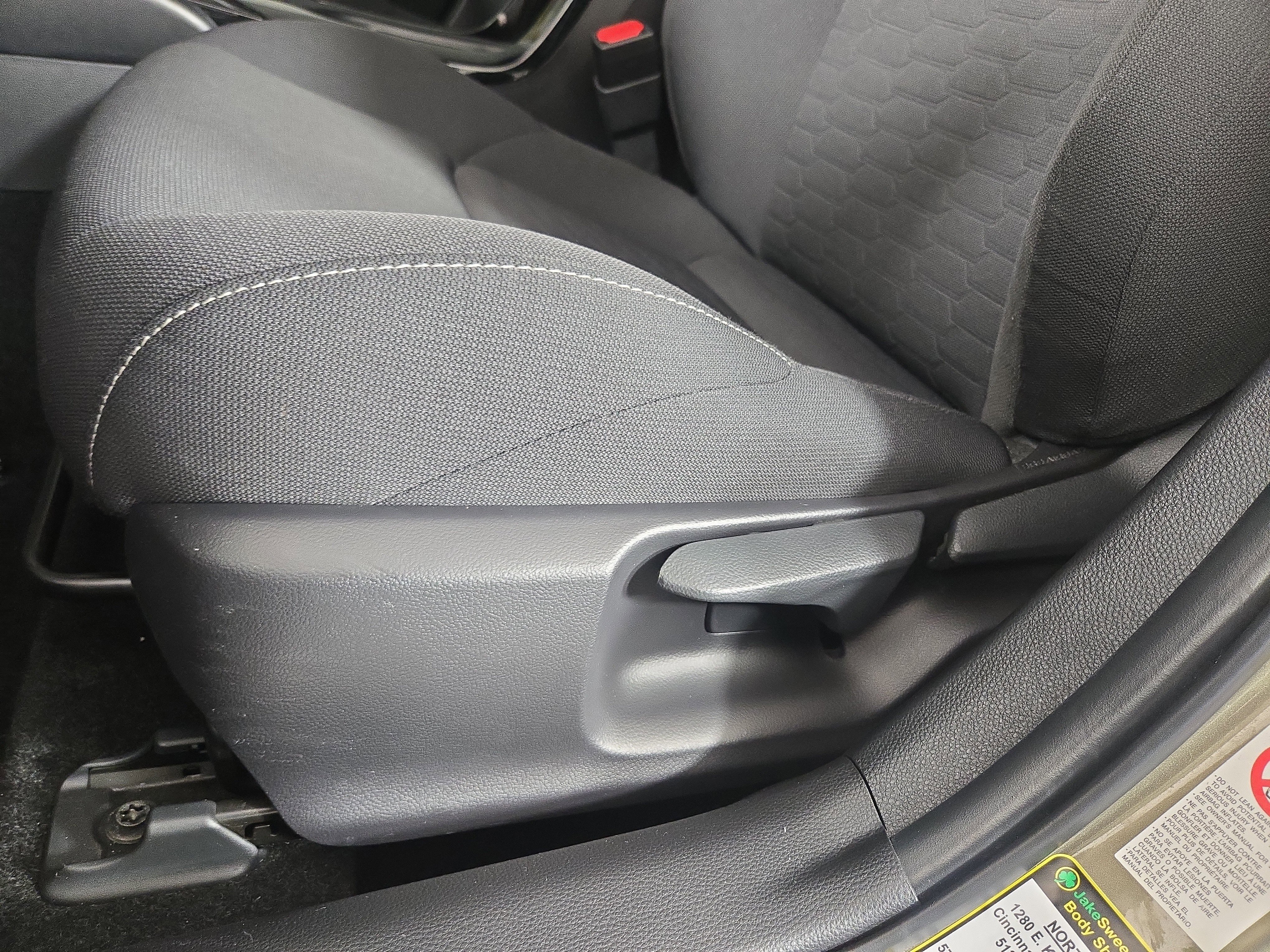 Used 2020 Toyota Corolla SE image 28