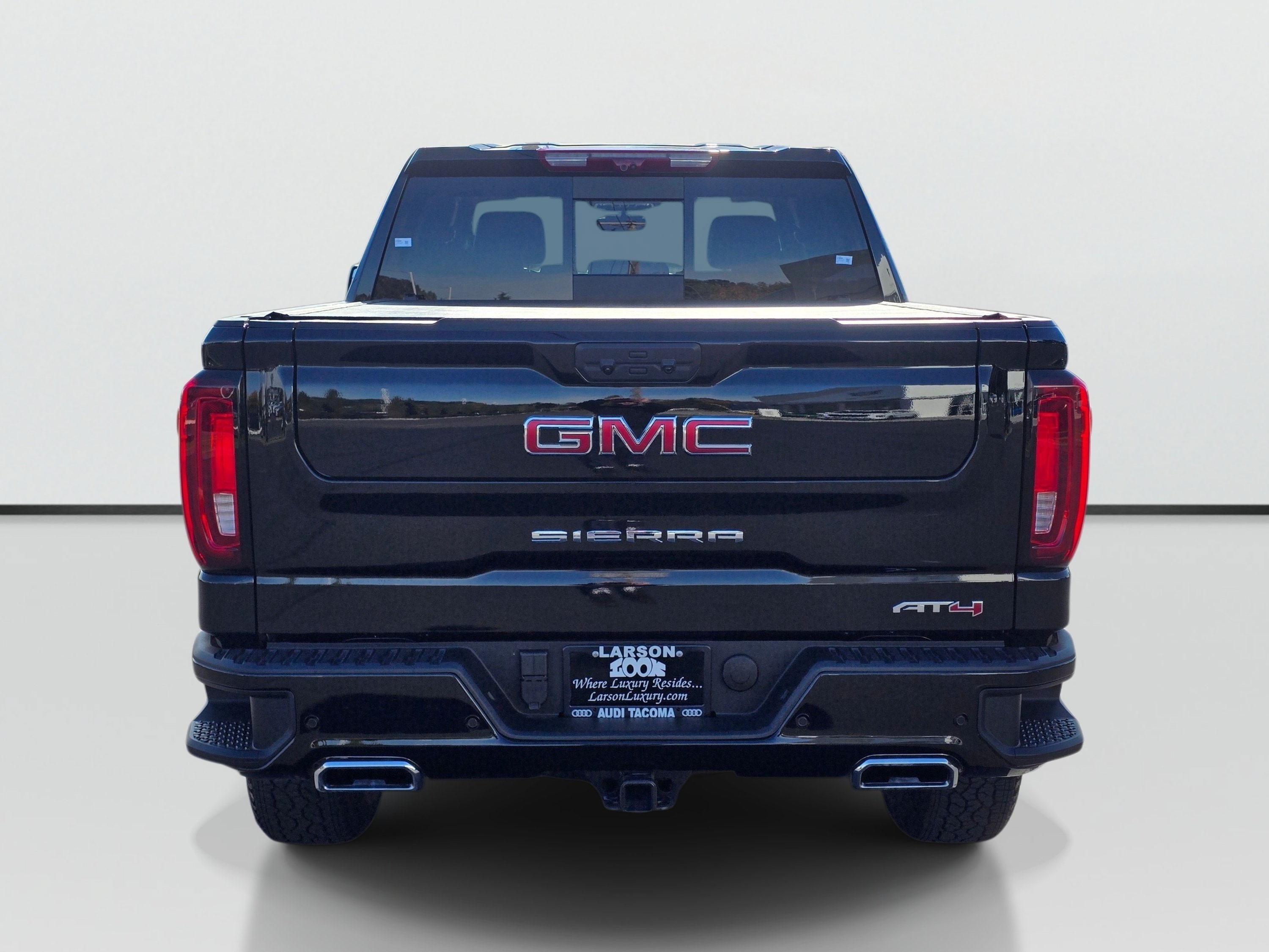 Used 2026 GMC Sierra 1500 AT4 w/ AT4 Premium Package AWD/4WD image 4