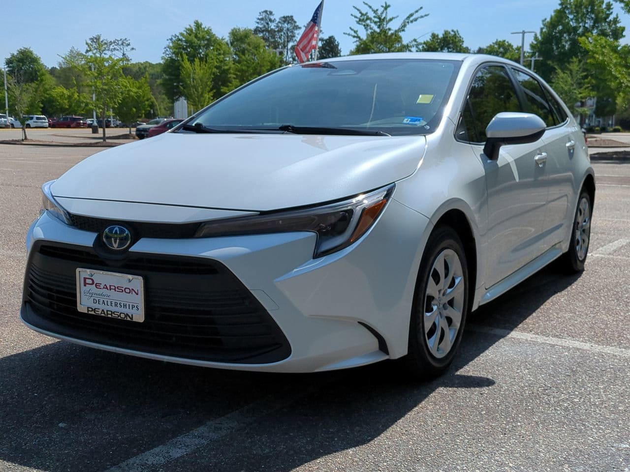 Used 2024 Toyota Corolla LE FWD image 8