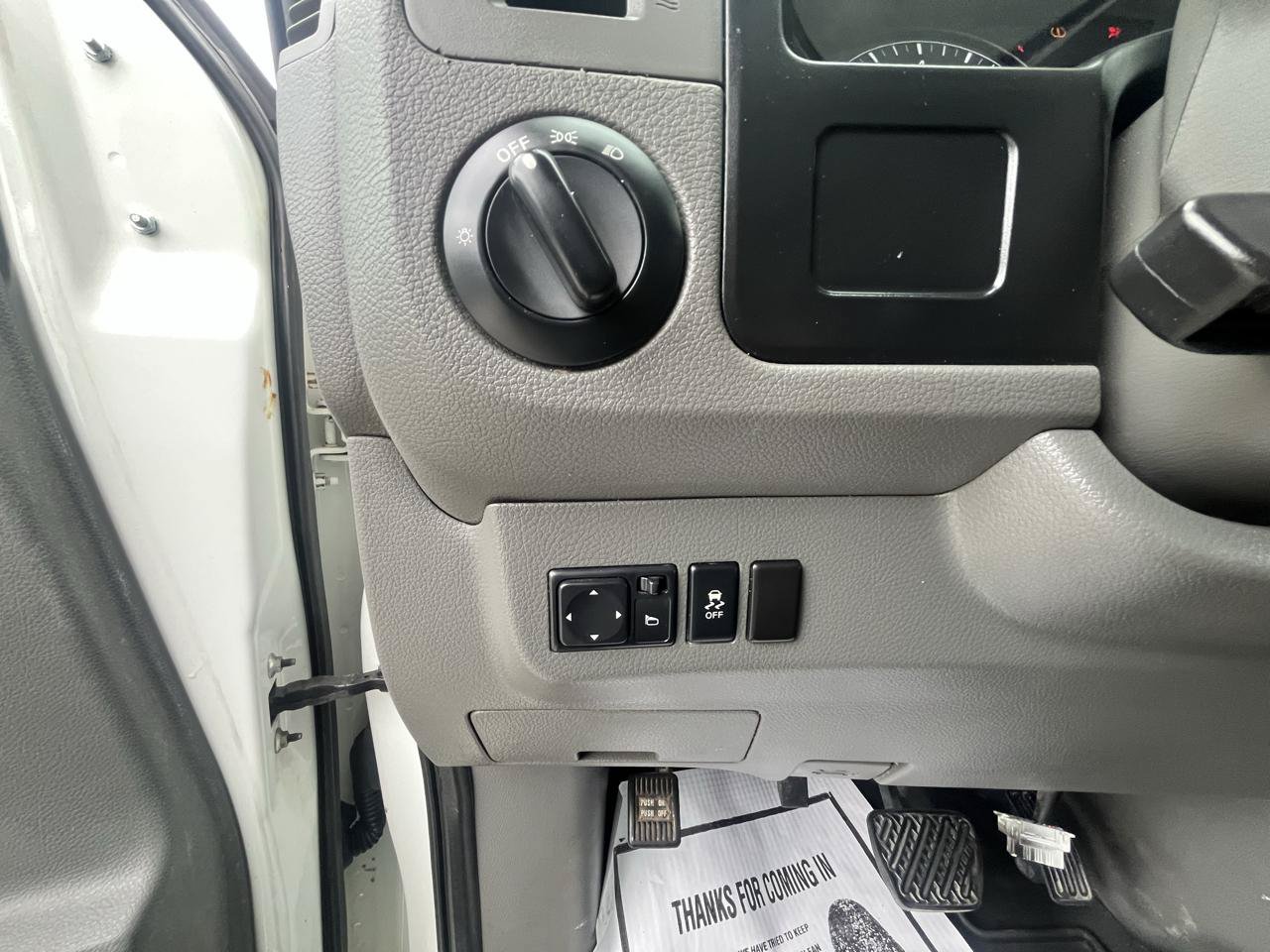 Used 2018 Nissan NV 2500 SV RWD image 29