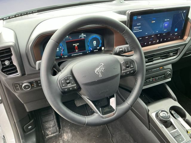 Used 2025 Ford Bronco Sport Outer Banks w/ Outer Banks Tech Package+ AWD/4WD image 9