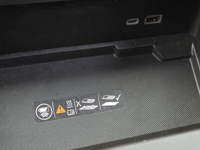 Used 2025 GMC Yukon Denali image 7