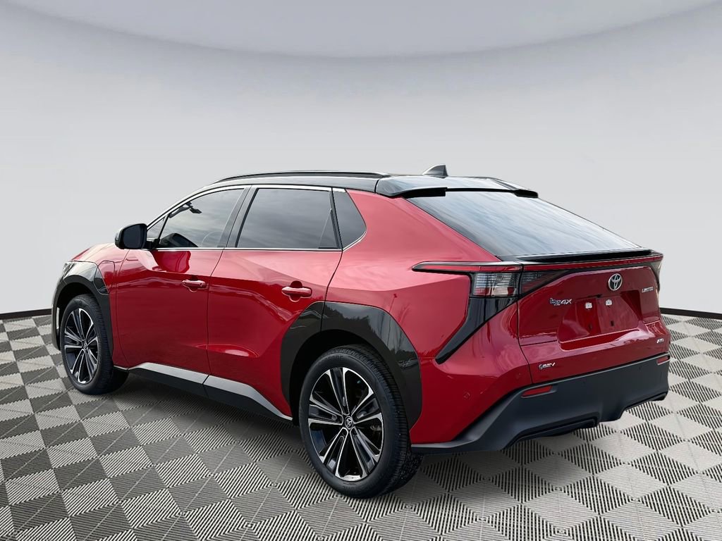 Used 2024 Toyota bZ4X AWD w/ Weather Package image 4