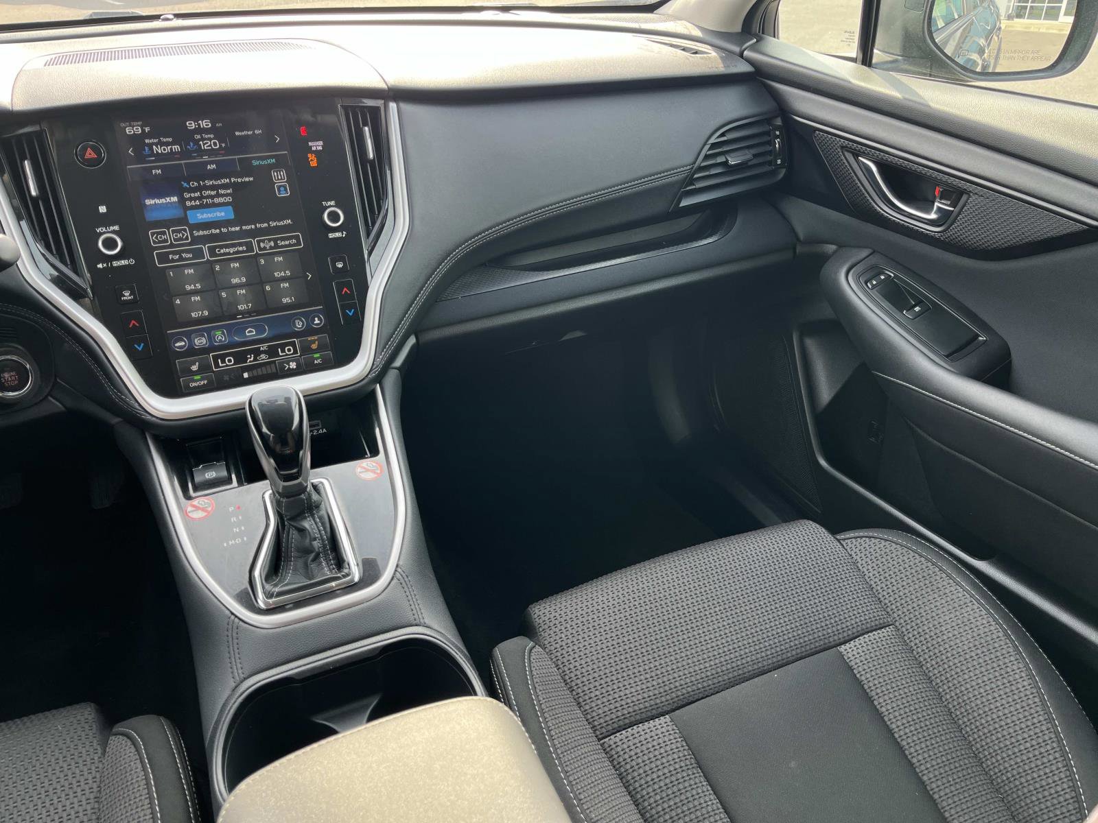 Used 2024 Subaru Outback Premium image 15