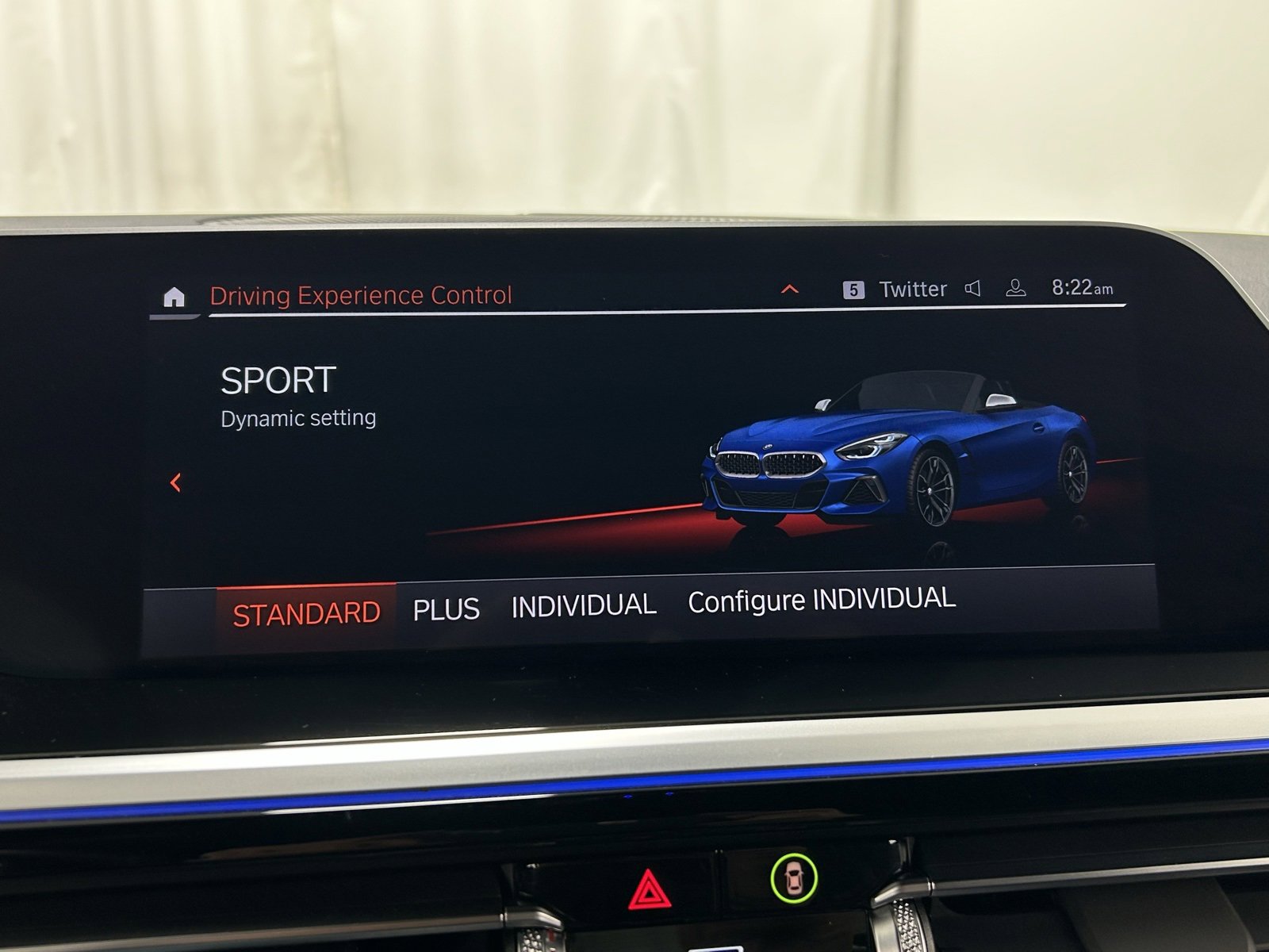 Used 2023 BMW Z4 M40i w/ Premium Package image 16