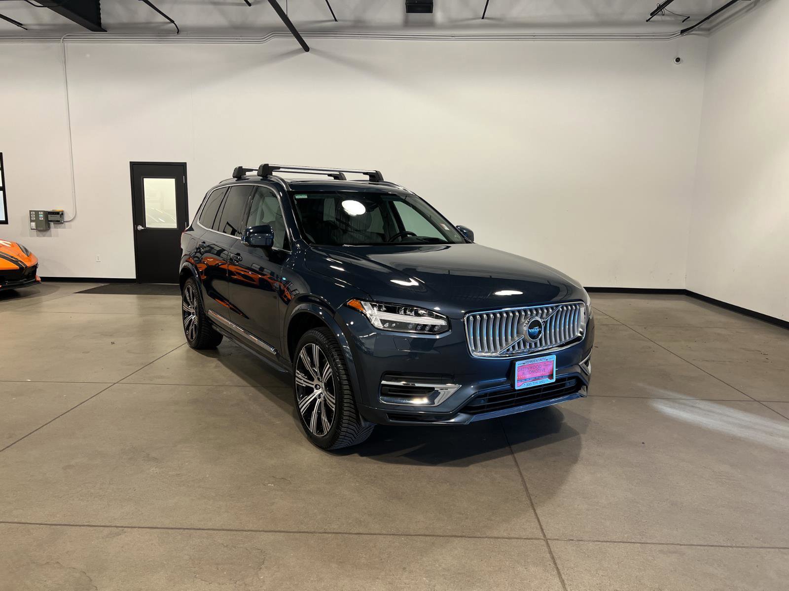 Used 2022 Volvo XC90 T8 Inscription Expression w/ Advanced Package image 1