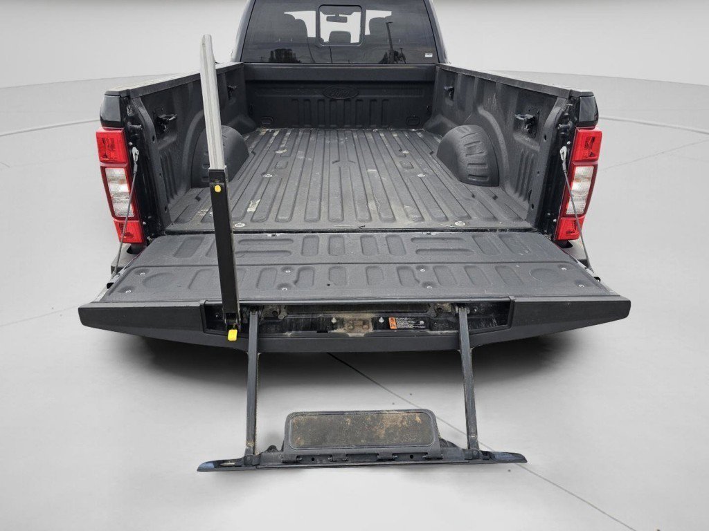 Used 2022 Ford F250 Lariat w/ Lariat Ultimate Package image 28