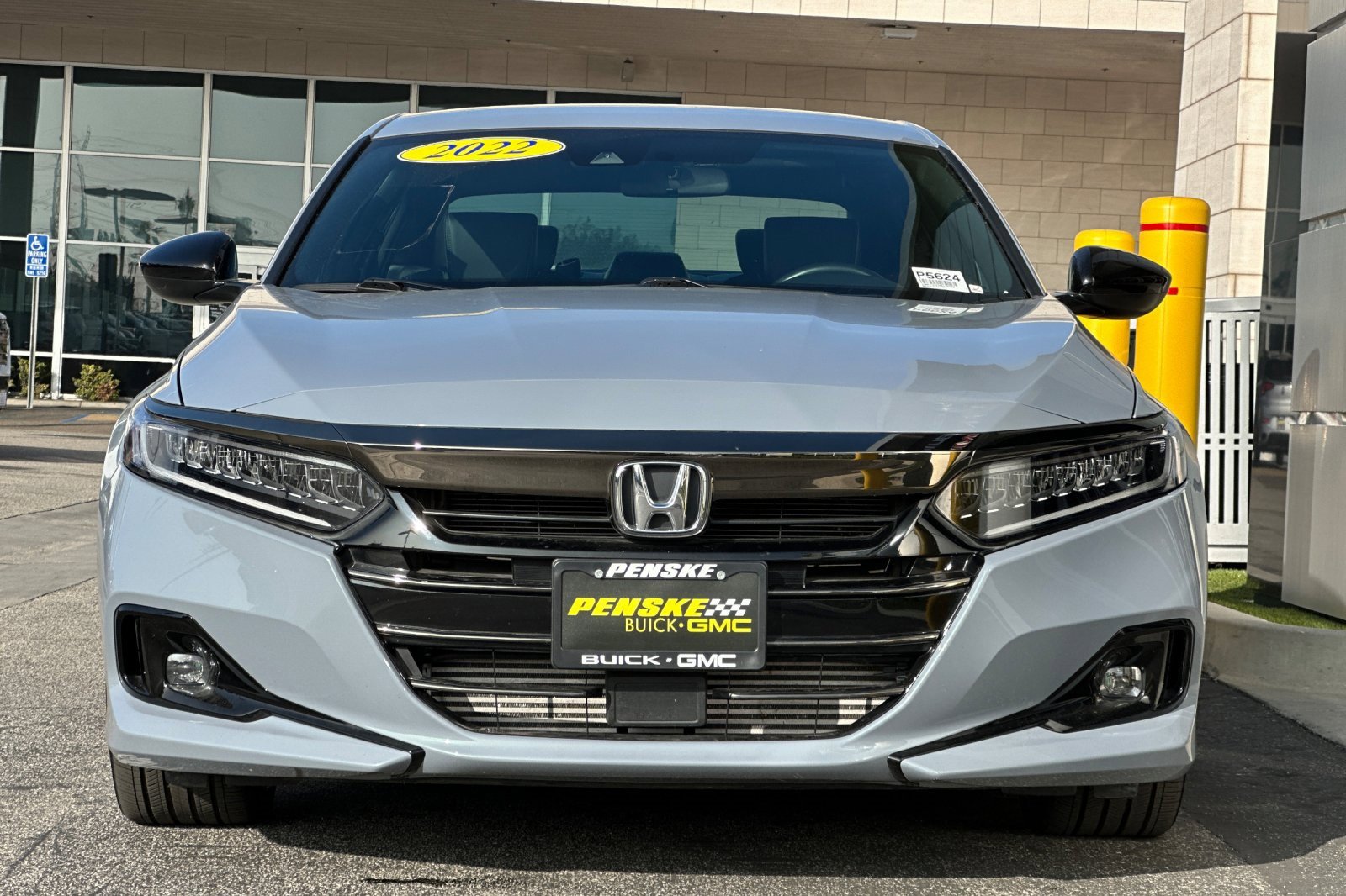 Used 2022 Honda Accord Sport image 9