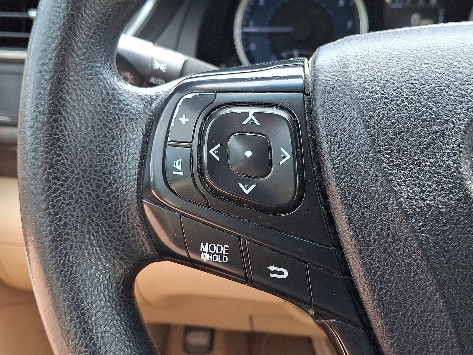 Used 2015 Toyota Camry LE FWD image 21