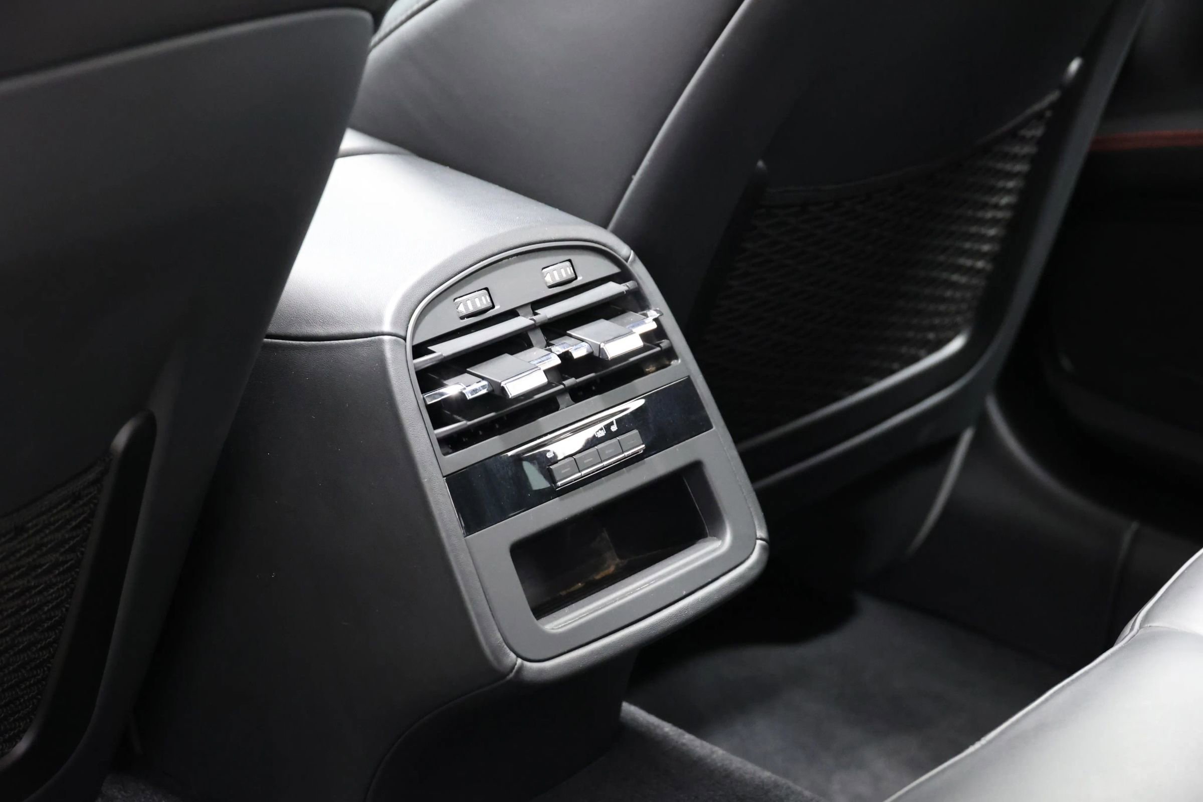 Used 2022 Maserati Quattroporte Trofeo image 60