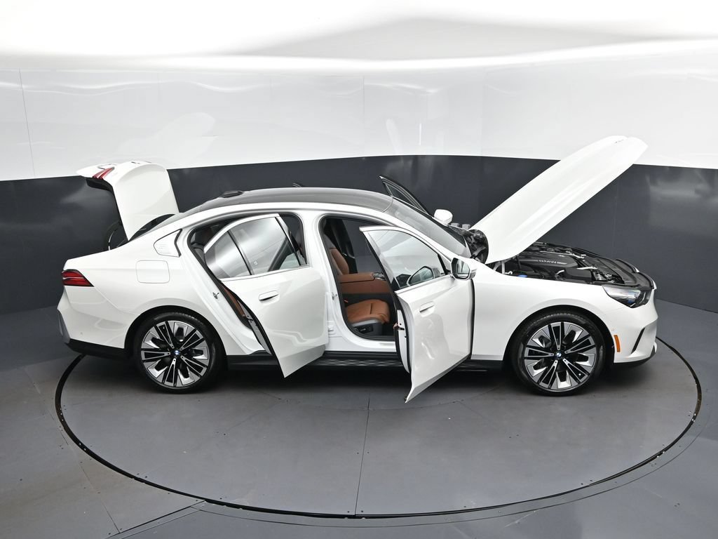 New 2027 BMW 540i xDrive w/ Premium Package AWD/4WD image 50