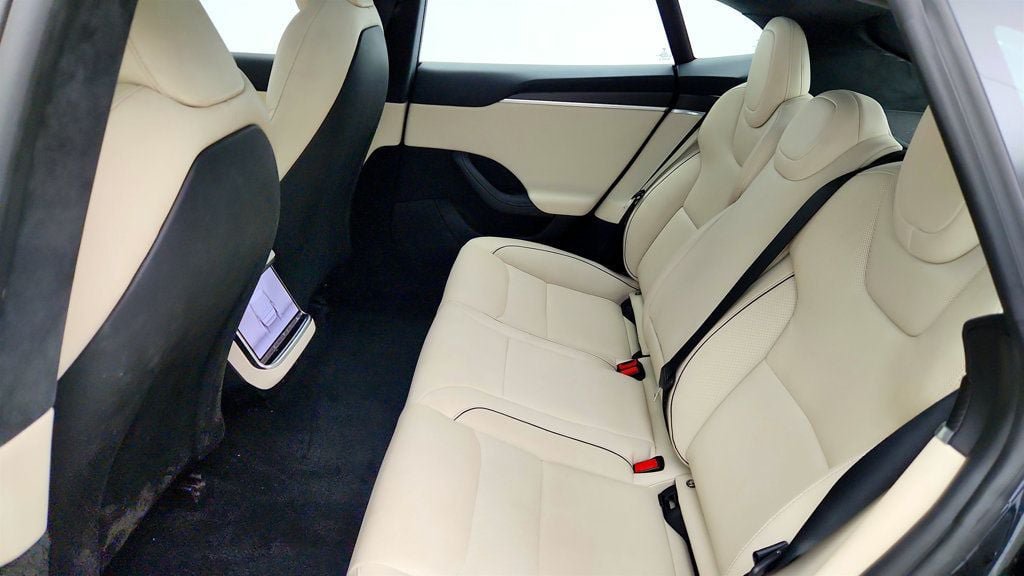 Used 2024 Tesla Model S Plaid AWD/4WD image 23