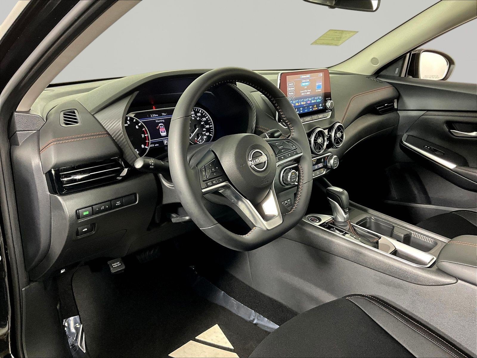 Certified 2025 Nissan Sentra SR w/ Midnight Edition FWD image 17