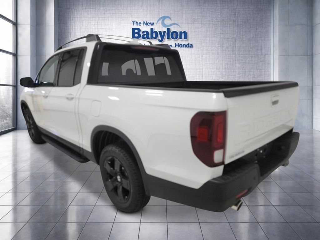 New 2026 Honda Ridgeline Black Edition image 2
