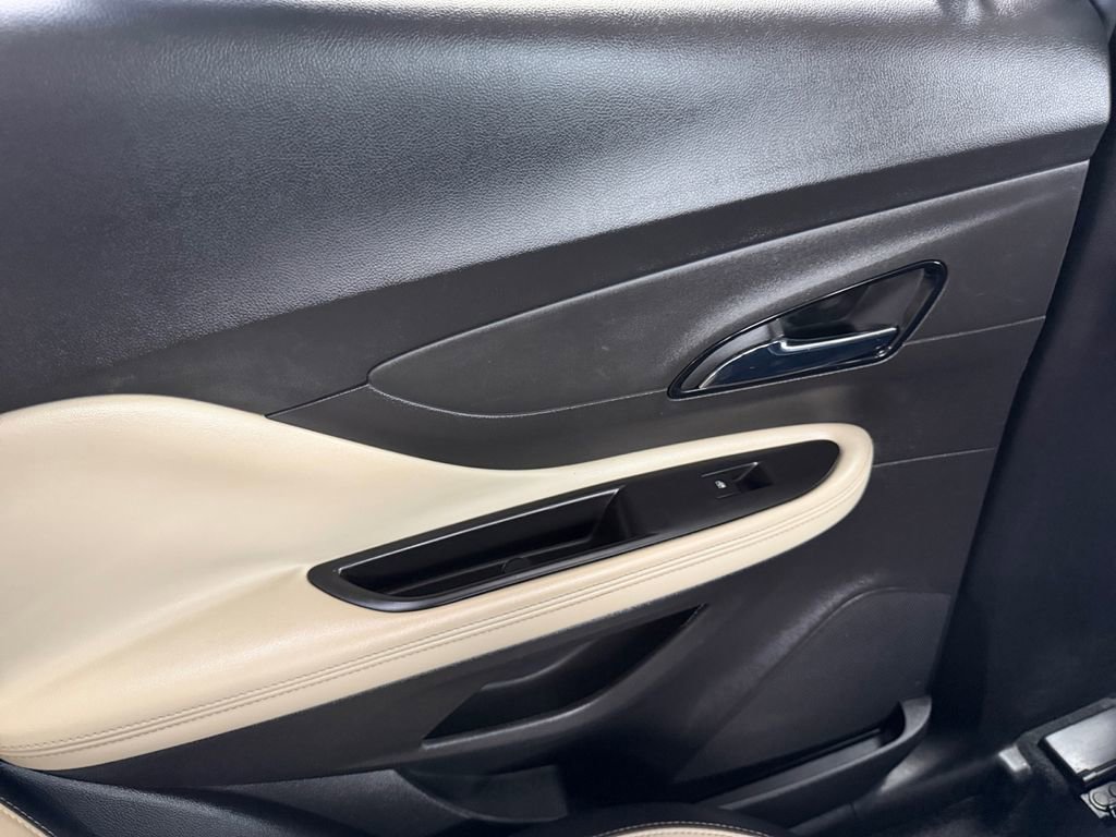 Used 2018 Buick Encore Preferred image 27