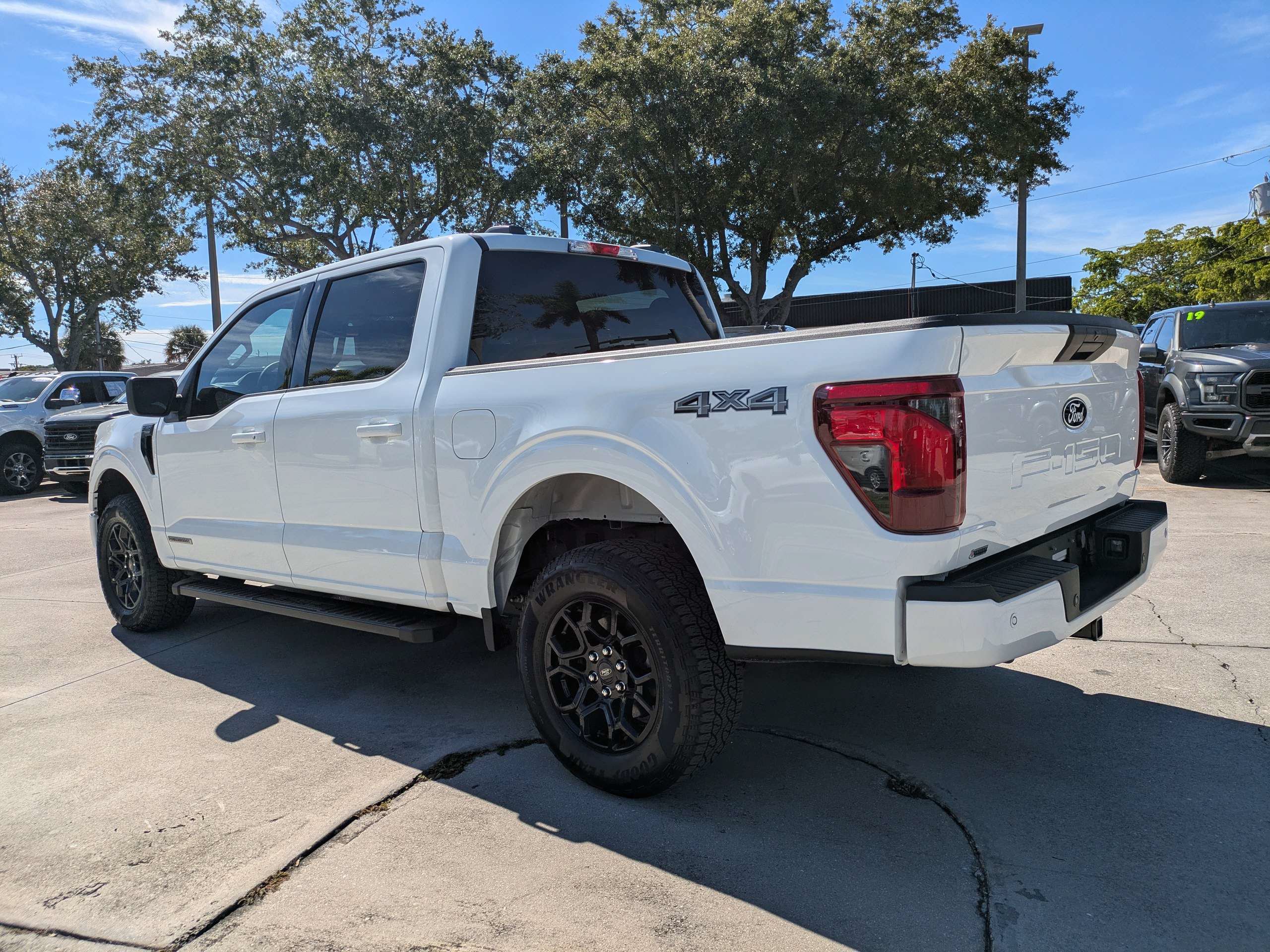Used 2025 Ford F150 XLT w/ Equipment Group 301A Standard AWD/4WD image 6