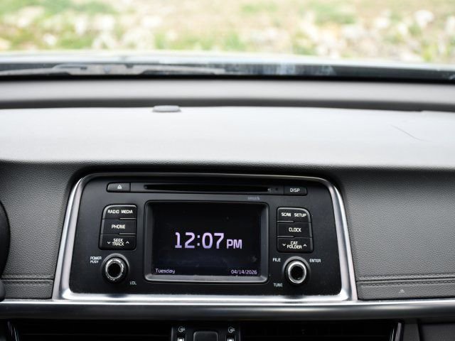 Used 2016 Kia Optima EX image 22