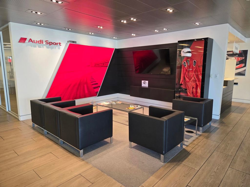 New 2025 Audi A6 e-tron Premium Plus image 30