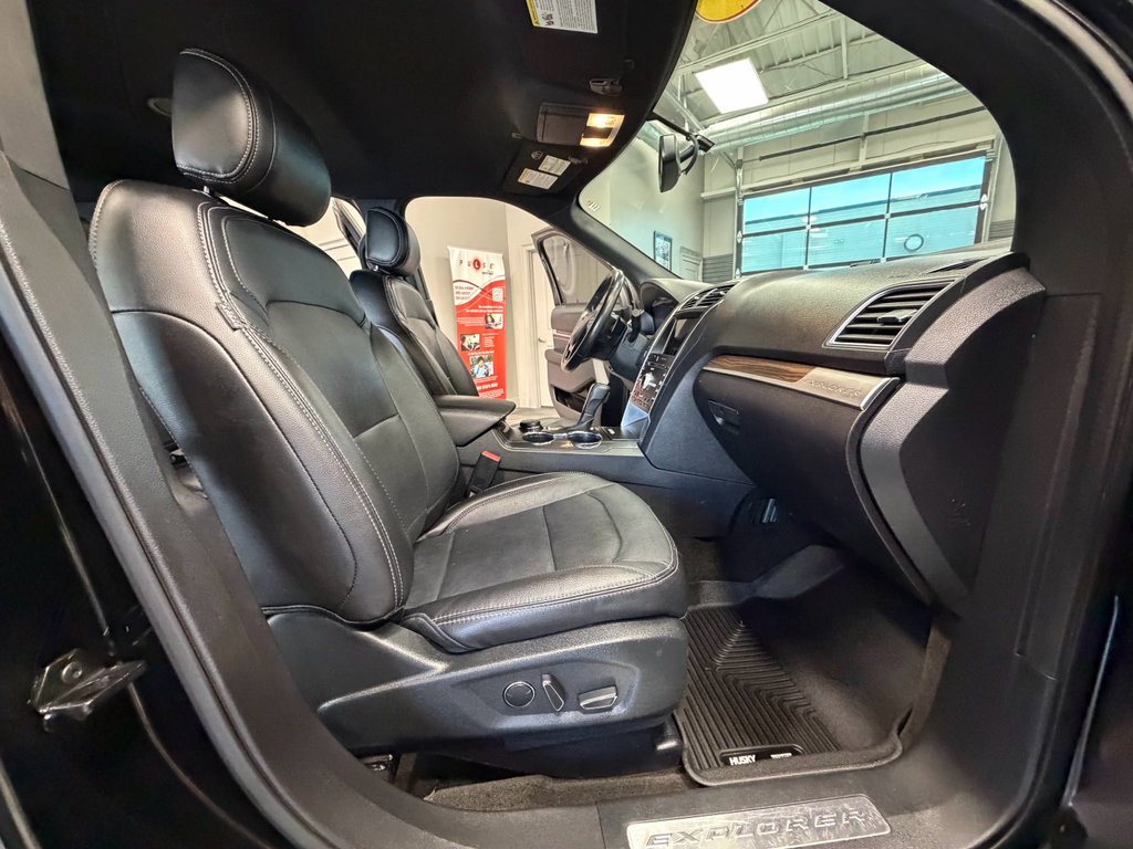 Used 2017 Ford Explorer Limited AWD/4WD image 45