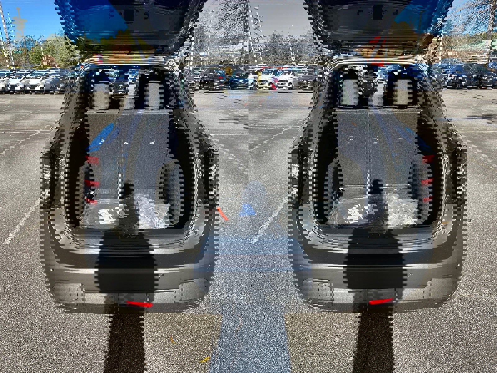 New 2026 Nissan Kicks S image 18