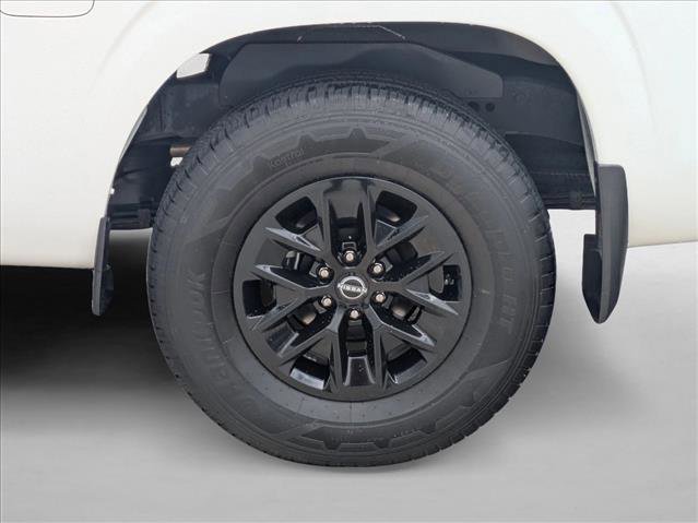 Used 2024 Nissan Frontier SV image 21