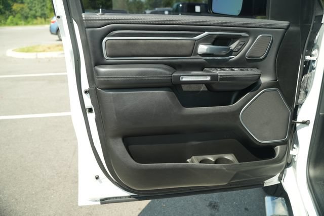 Used 2023 RAM 1500 Laramie AWD/4WD image 15