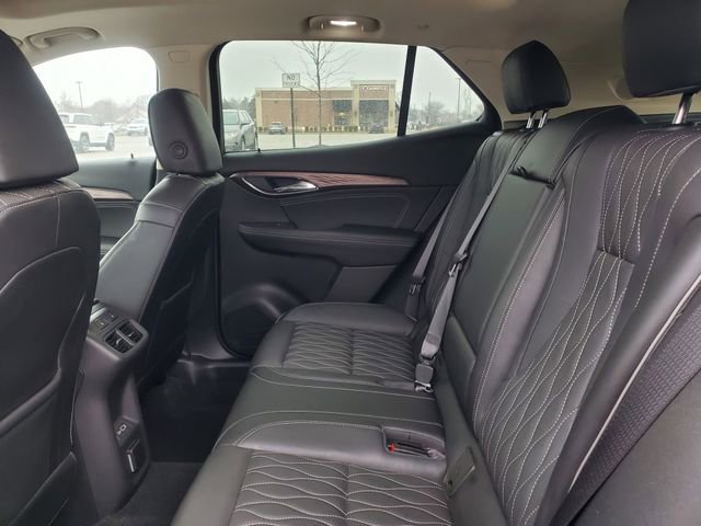 Used 2021 Buick Envision Avenir w/ Technology Package II image 38