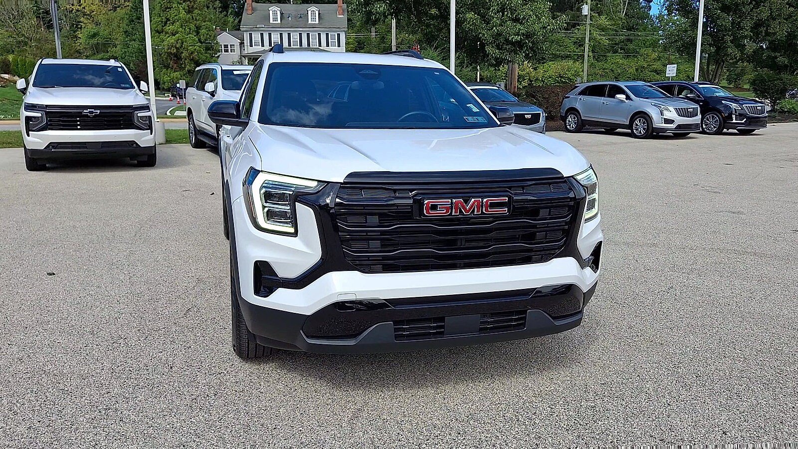 Used 2025 GMC Terrain Elevation w/ Black Edition AWD/4WD image 3