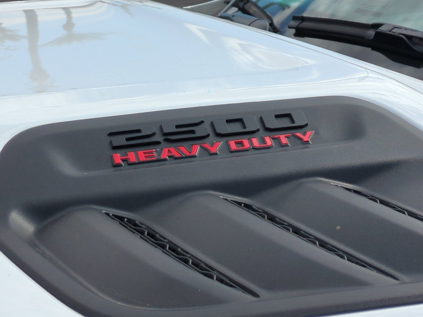 New 2026 RAM 2500 Laramie AWD/4WD image 24